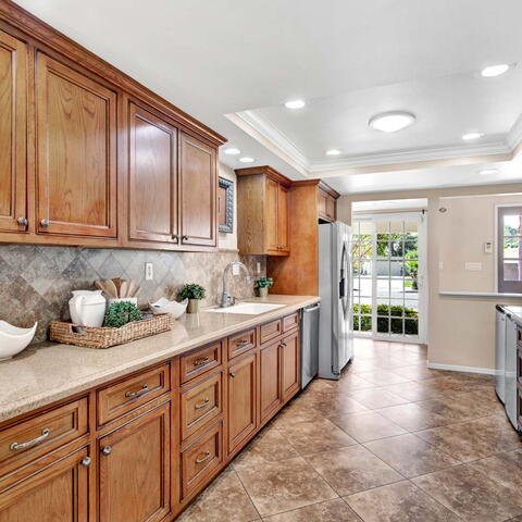 18041 Norwood Park Place Listing Image Thumbnail #5