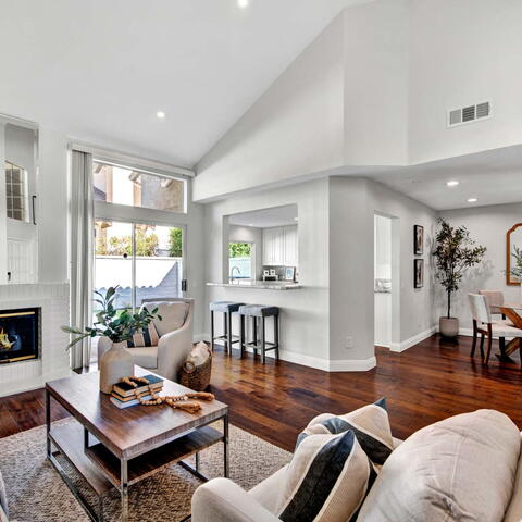 2487 Via Castillo Listing Image Thumbnail #1