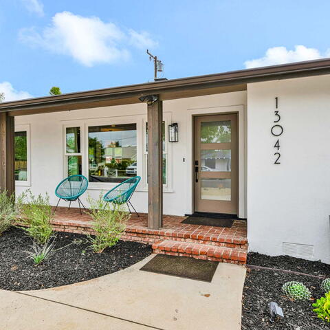 13042 Newhaven Drive Listing Image Thumbnail #2