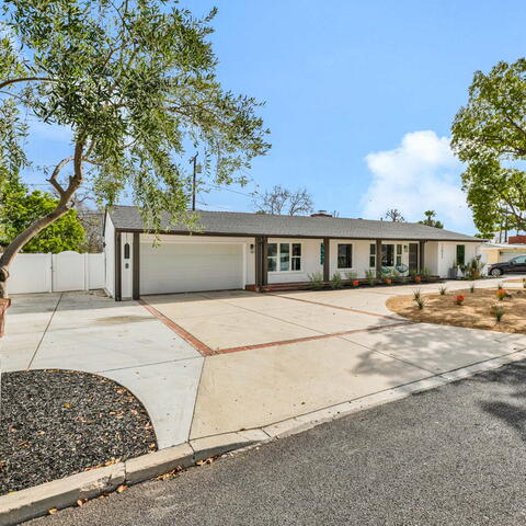 13042 Newhaven Drive Listing Image Thumbnail #30