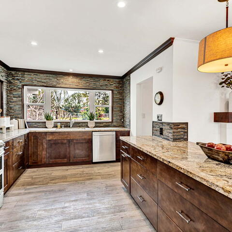 13042 Newhaven Drive Listing Image Thumbnail #8